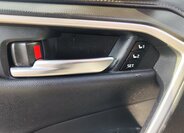 Toyota RAV4 SUV / Terénní 2,5 l 163 kw