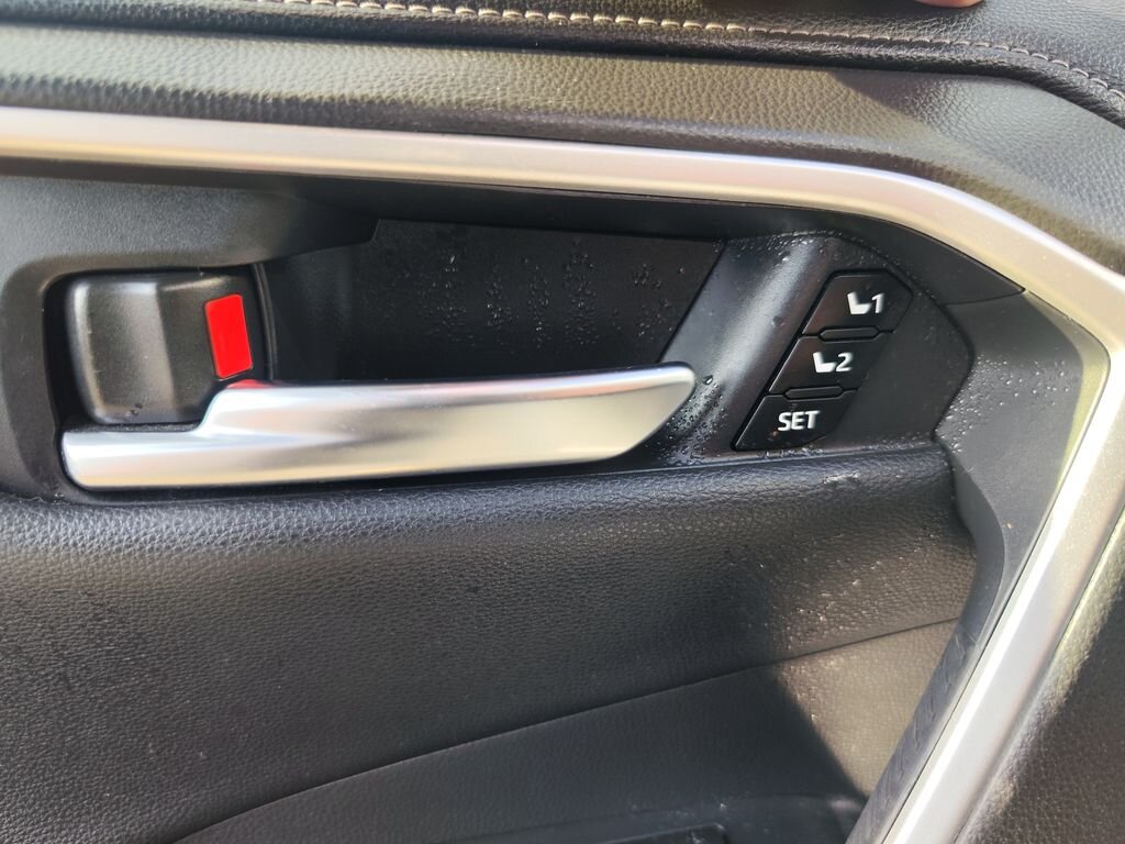 Toyota RAV4 SUV / Terénní 2,5 l 163 kw