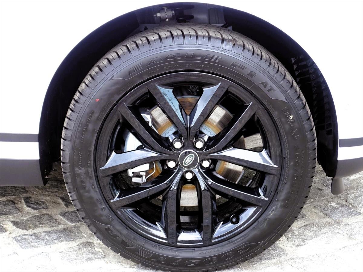 Land Rover Range Rover Velar SUV / Terénní 2,0 l 150 kw