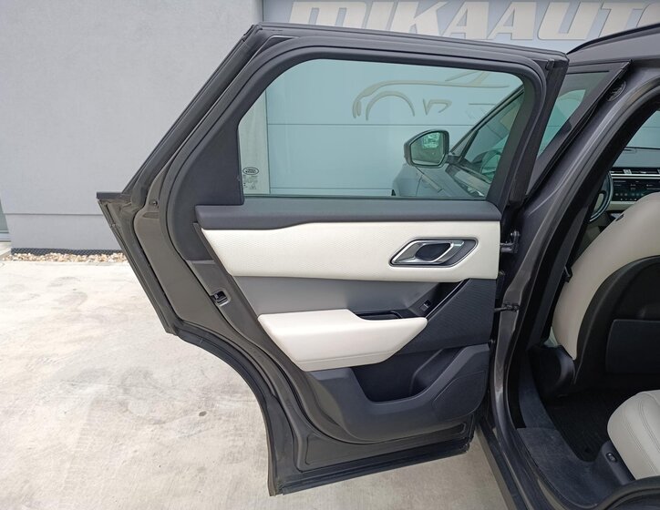 Land Rover Range Rover Velar SUV / Terénní 2,0 l 184 kw