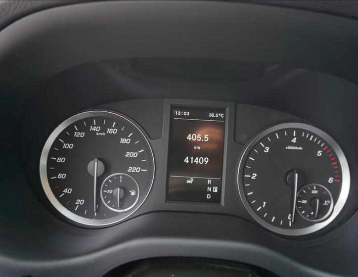Mercedes-Benz Vito 14