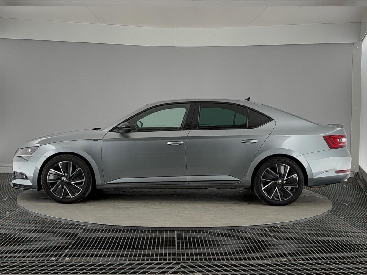 Škoda Superb Liftback 2,0 l 140 kw