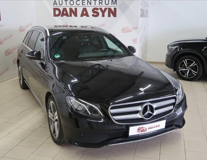 Mercedes-Benz Třídy E Kombi 2,0 l 143 kw