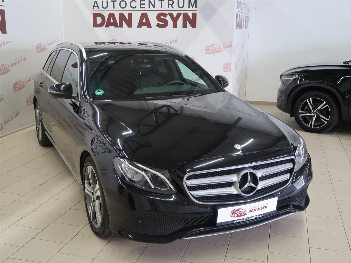 Mercedes-Benz Třídy E Kombi 2,0 l 143 kw