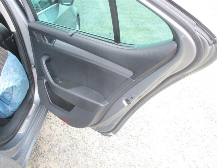 Škoda Superb Liftback 2,0 l 110 kw