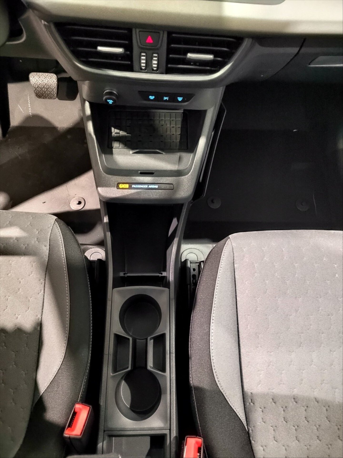 Ford Transit Courier Ostatní 0,0 100 kw