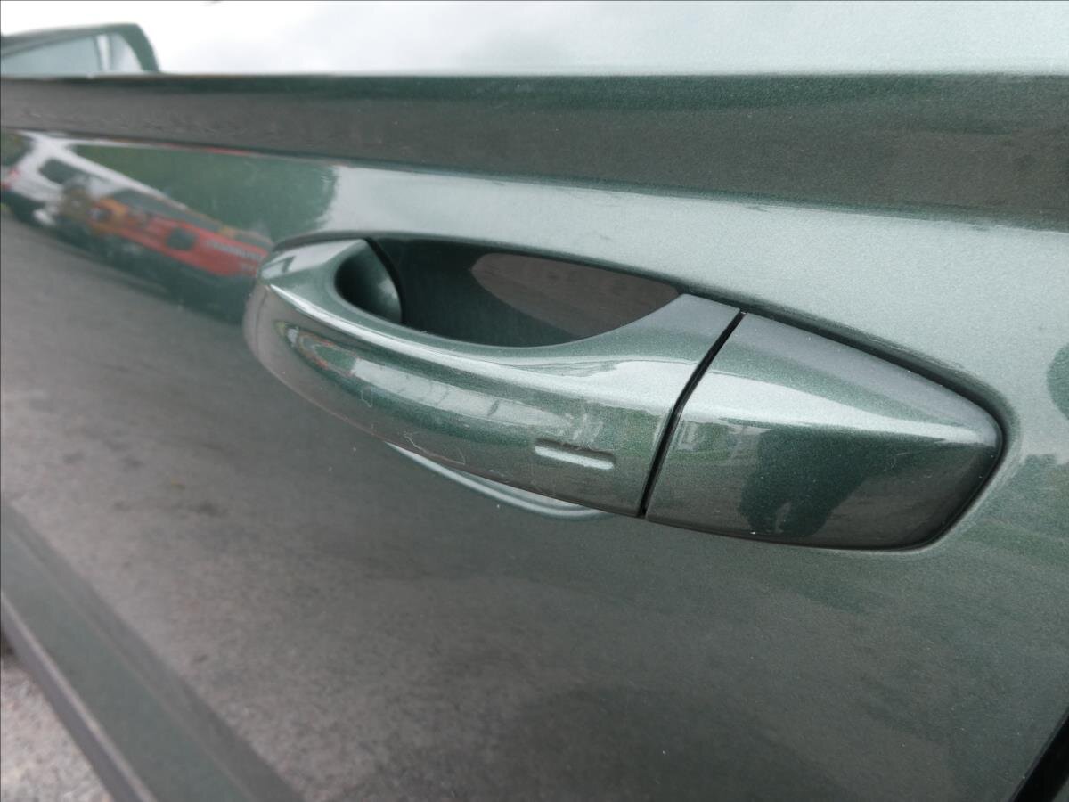 Škoda Karoq SUV / Terénní 1,6 l 85 kw