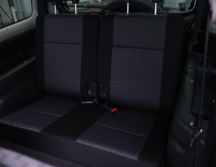 Suzuki Jimny SUV / Terénní 1,3 l 63 kw