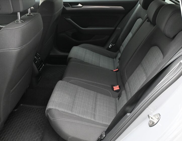 Volkswagen Passat Kombi 2,0 l 110 kw