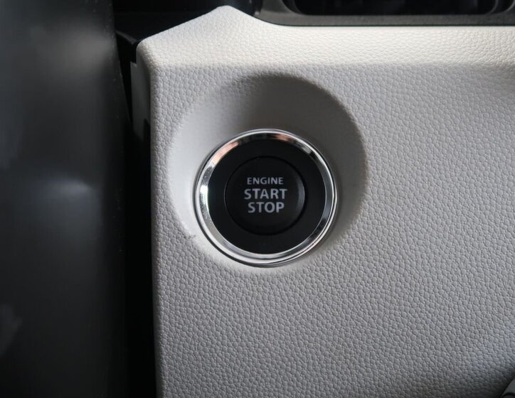 Suzuki Ignis SUV 1,2 l 66 kw