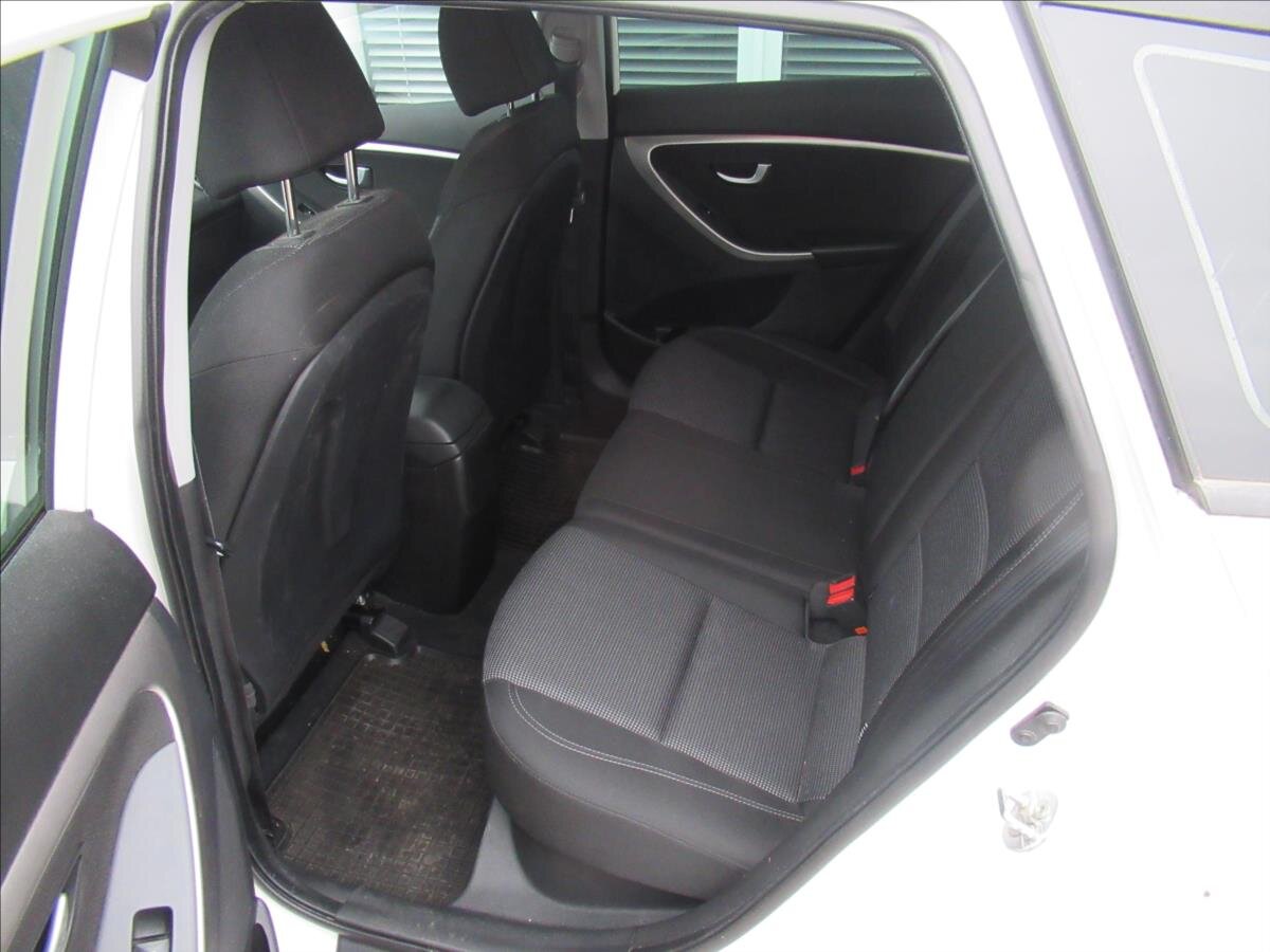 Hyundai i30 Kombi 1,6 l 88 kw