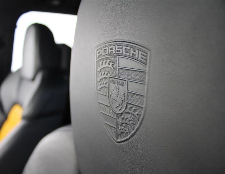 Porsche Cayenne SUV 4,8 l 397 kw