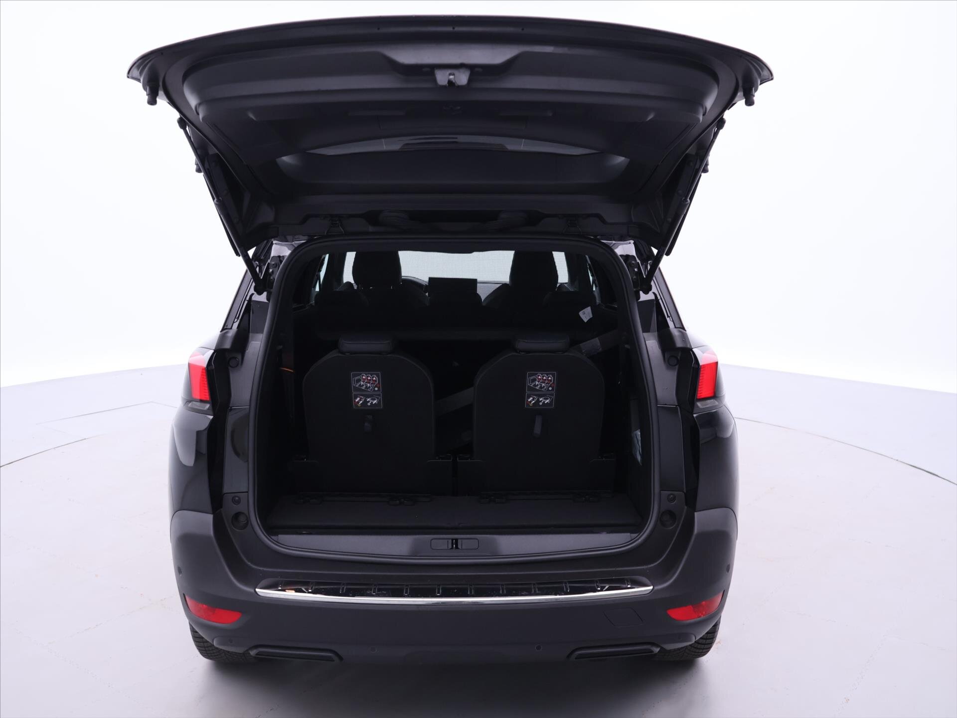 Peugeot 5008 SUV 1,2 l 96 kw