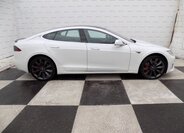 Tesla Model S 7