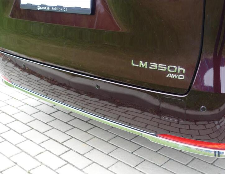Lexus LM 350h 45