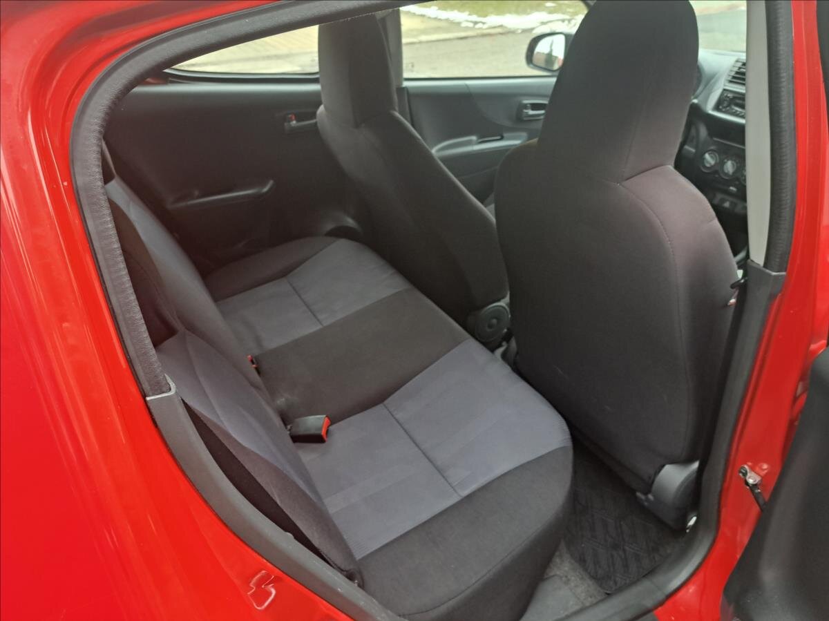 Suzuki Alto Hatchback 996,0 50 kw