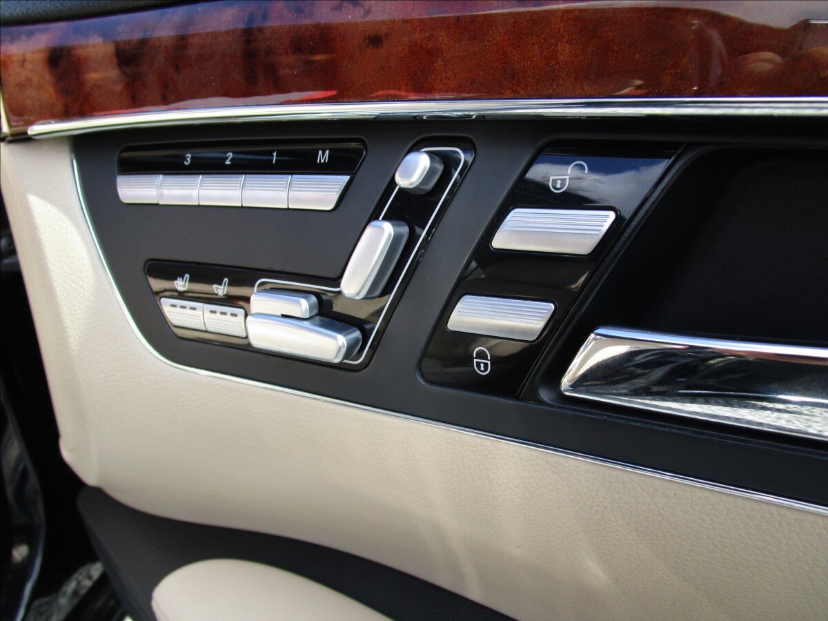 Mercedes-Benz Třídy S Sedan / Limuzína 4,0 l 235 kw