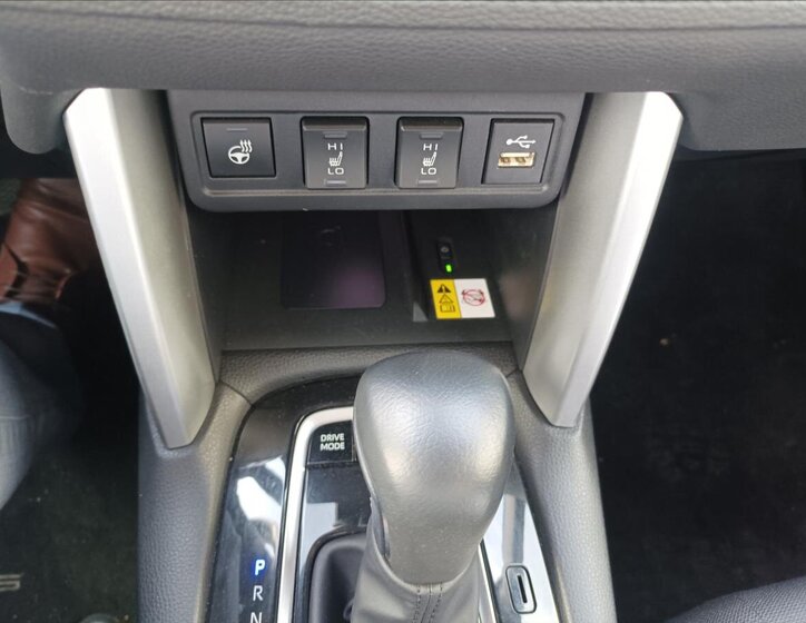 Toyota Corolla Cross SUV / Terénní 2,0 l 112 kw