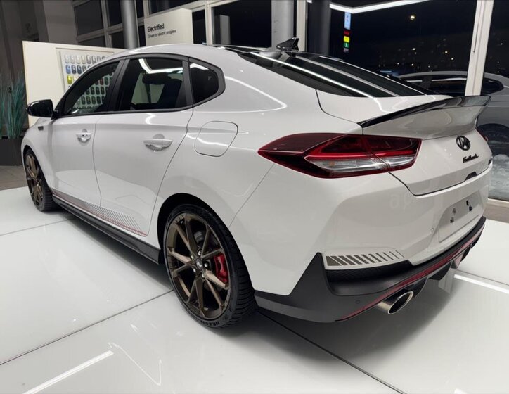 Hyundai i30 Liftback 2,0 l 206 kw