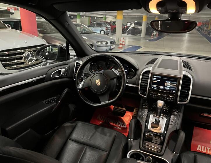 Porsche Cayenne 14