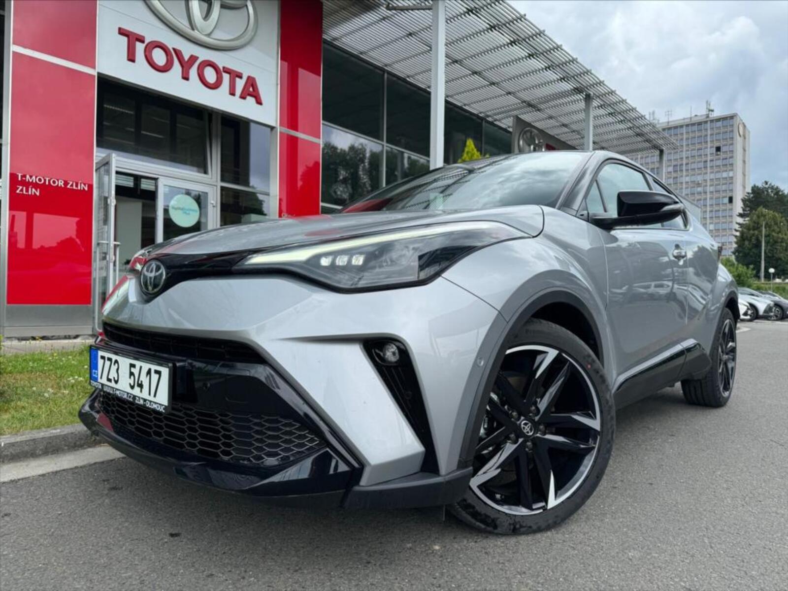 Toyota C-HR 4