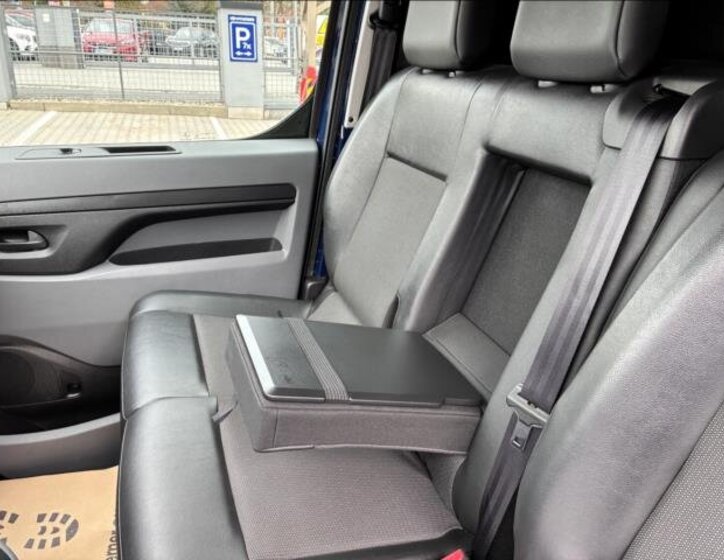 Opel Vivaro Skříň 2,0 l 90 kw