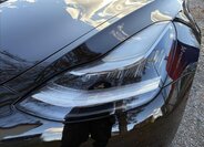 Tesla Model 3 Sedan / Limuzína 0,0 239 kw