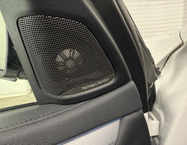 BMW X6 SUV 3,0 l 280 kw