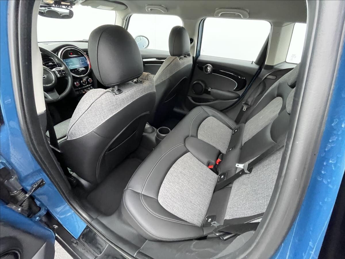 Mini Cooper Hatchback 1,5 l 100 kw