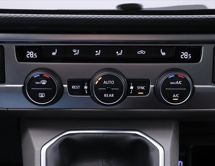 Volkswagen Caravelle Kombi 2,0 l 110 kw