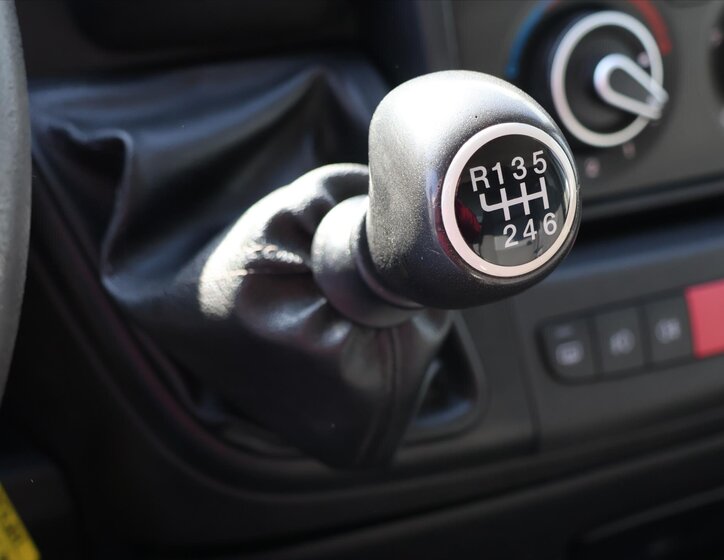 Peugeot Boxer Valník 2,2 l 88 kw