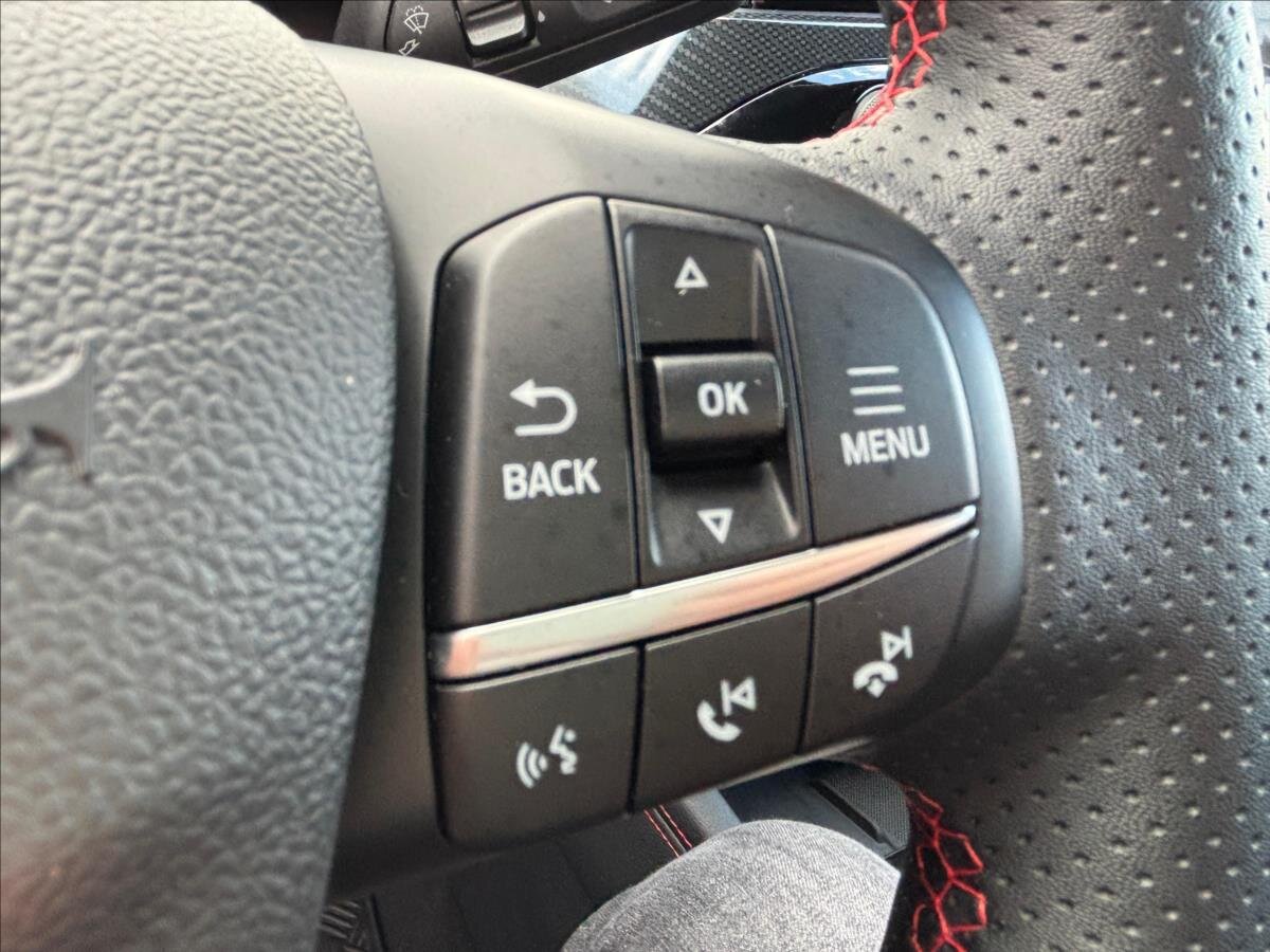 Ford Kuga SUV / Terénní 2,0 l 88 kw