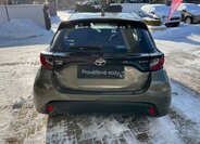 Toyota Yaris 5