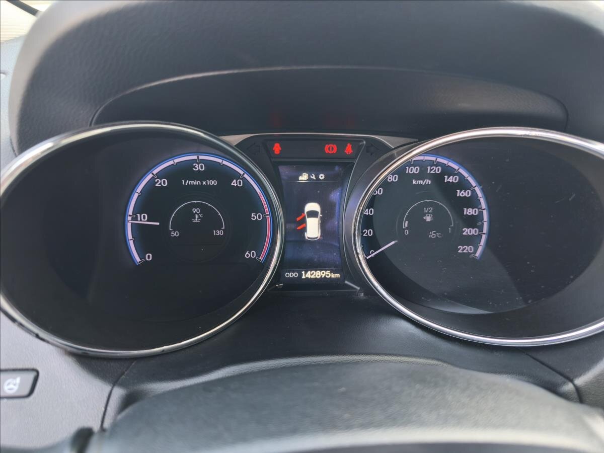 Hyundai ix35 SUV / Terénní 2,0 l 100 kw