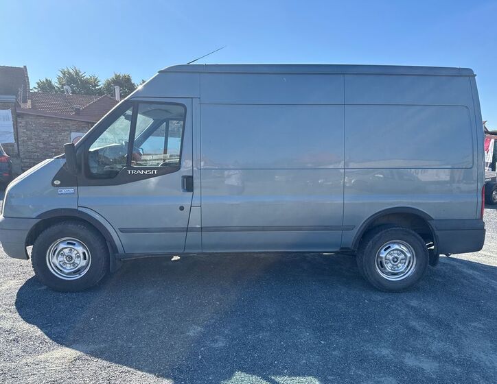 Ford Transit 7