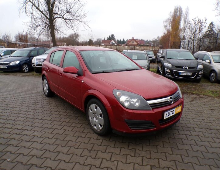 Opel Astra Hatchback 1,6 l 77 kw