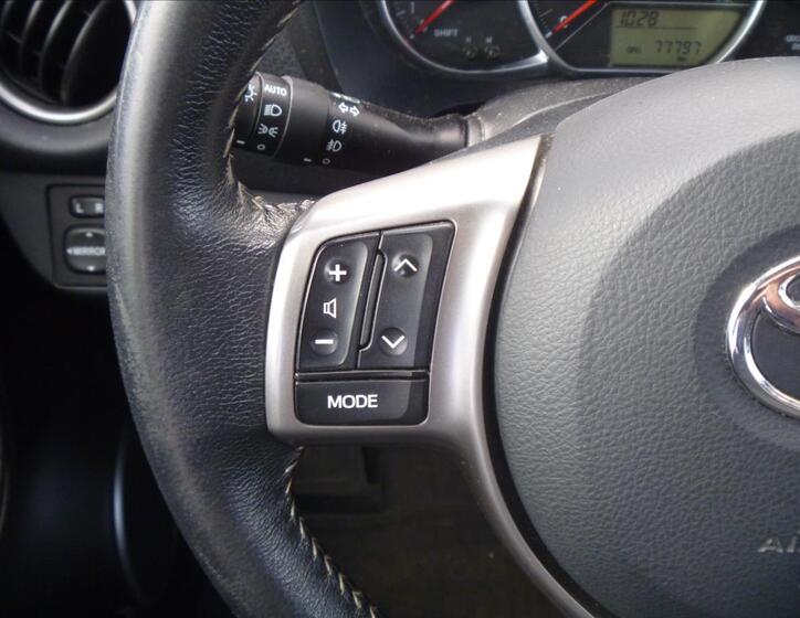 Toyota Yaris 16