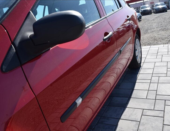 Renault Clio Kombi 1,1 l 74 kw