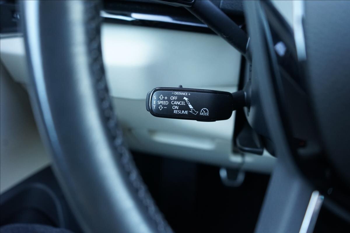 Škoda Karoq SUV / Terénní 2,0 l 110 kw