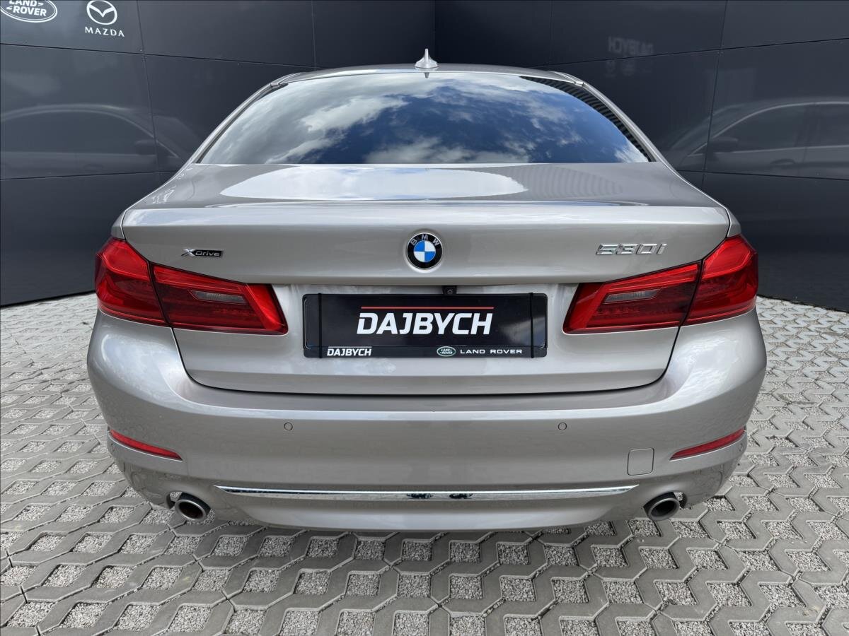 BMW Řada 5 Sedan / Limuzína 2,0 l 185 kw