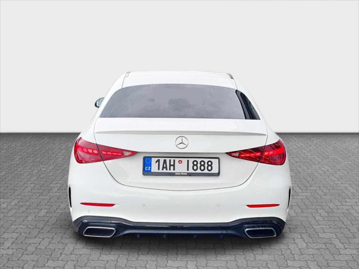 Mercedes-Benz Třídy C Sedan 2,0 l 147 kw