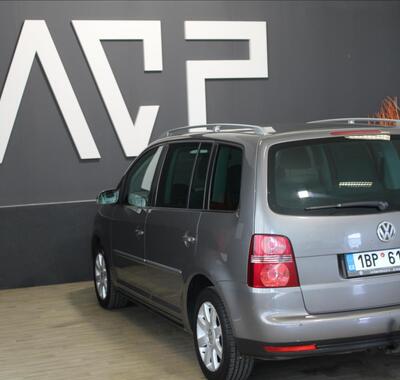 Volkswagen Touran 9