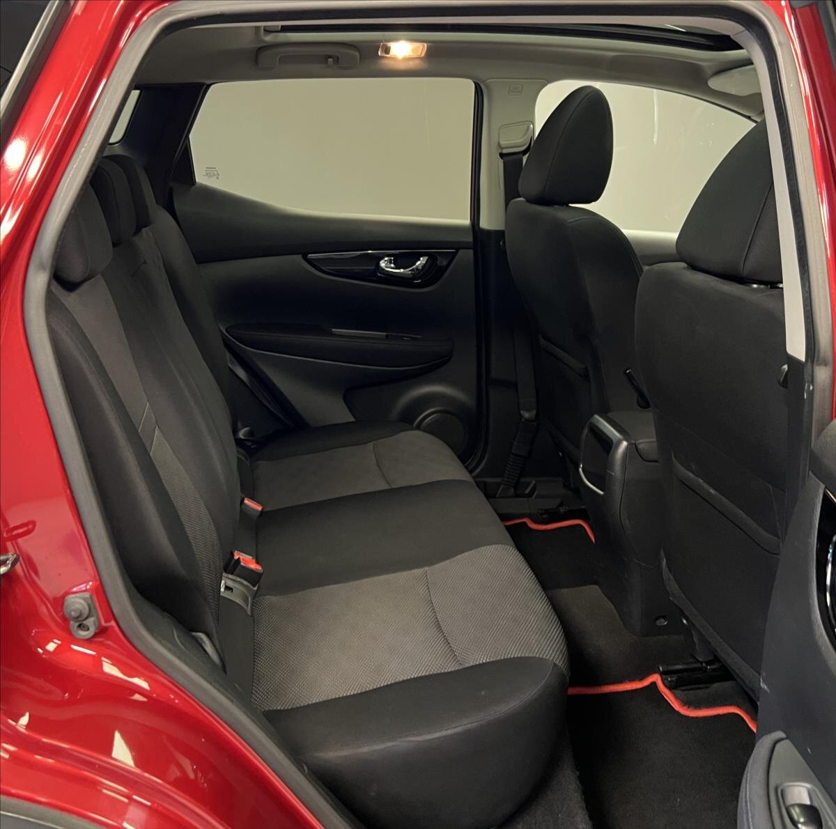 Nissan Qashqai SUV 1,6 l 96 kw