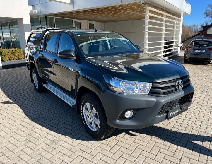 Toyota Hilux Pick-up 2,4 l 110 kw