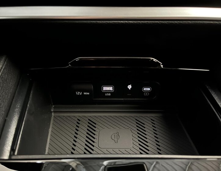 KIA Sportage SUV 1,6 l 118 kw