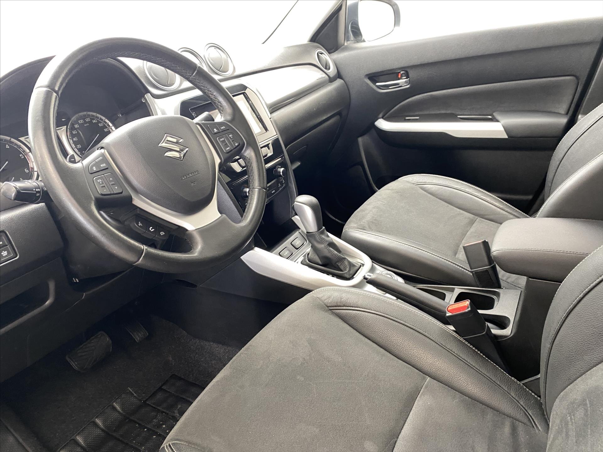 Suzuki Vitara SUV / Terénní 1,6 l 88 kw