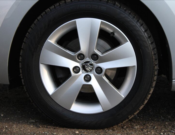 Škoda Rapid Liftback 1,4 l 66 kw