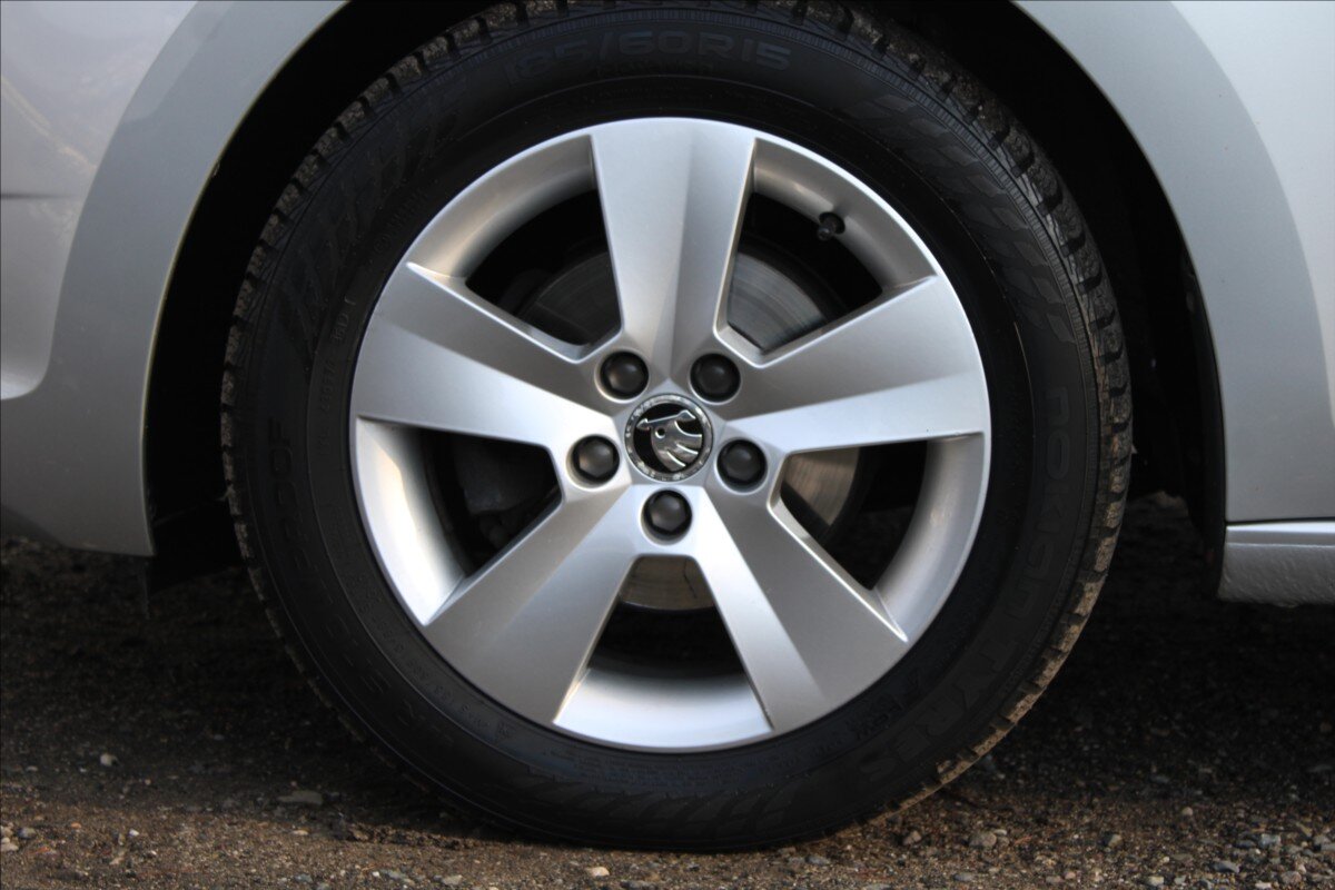 Škoda Rapid Liftback 1,4 l 66 kw