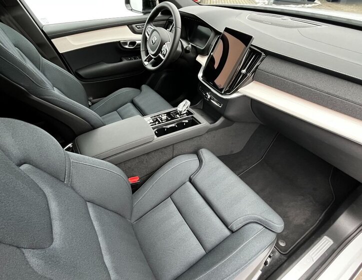 Volvo XC90 SUV 2,0 l 335 kw