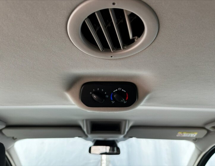 Ford Tourneo Custom Ostatní 2,0 l 96 kw